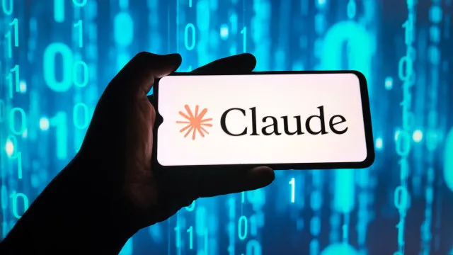 
                    Alibaba proíbe uso de ferramenta da Anthropic por funcionários
                