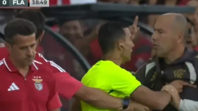 
                    Entrada de Prestianni gera tensão e bate-boca em Benfica x Flamengo
                