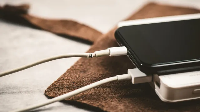 
                    Quatro cabos que você deveria trocar antes que causem problemas
                