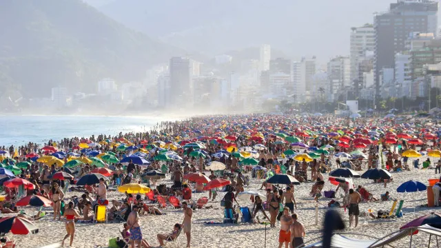
                    Onda de calor começa neste sábado no Brasil; veja regiões afetadas e até quando vai o alerta
                