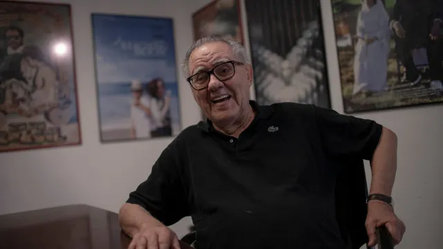 
                    Luiz Carlos Barreto, um dos pilares do cinema brasileiro, morre aos 98 
                