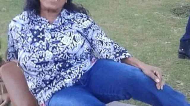 
                    Grupo mata professora e arranca dedos dela para sacar dinheiro na Bahia
                