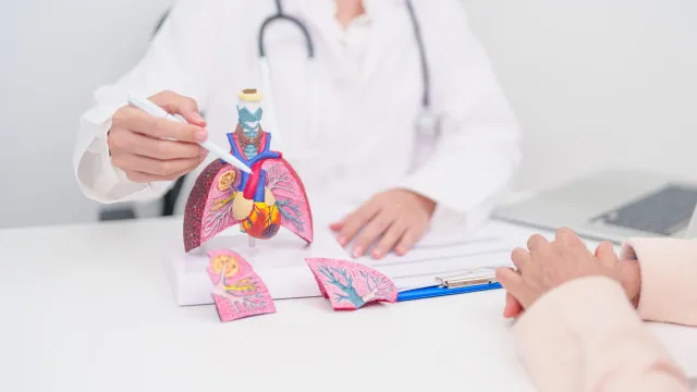 
                    Diagnóstico tardio dá poucas chances de cura do câncer de pulmão
                