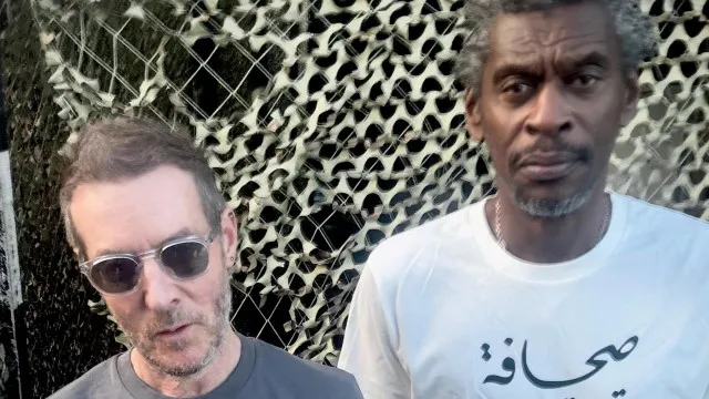 
                    Massive Attack é detido após show com bandeira da Palestina em Singapura
                