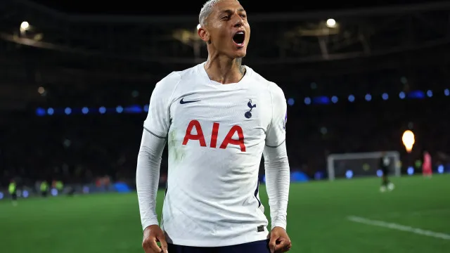 Técnico do Tottenham não crava permanência de Richarlison: 'Às vezes diz que quer sair'