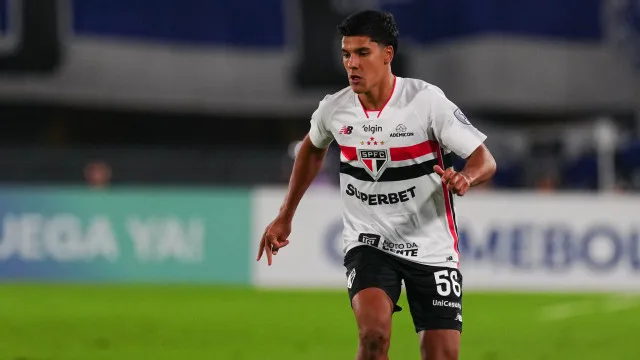 Jogador do São Paulo é solto após atropelamento que matou idoso