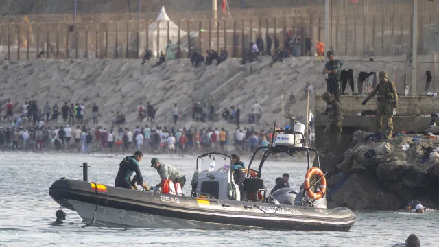 Espanha faz força-tarefa para identificar e enterrar imigrantes mortos em Ceuta