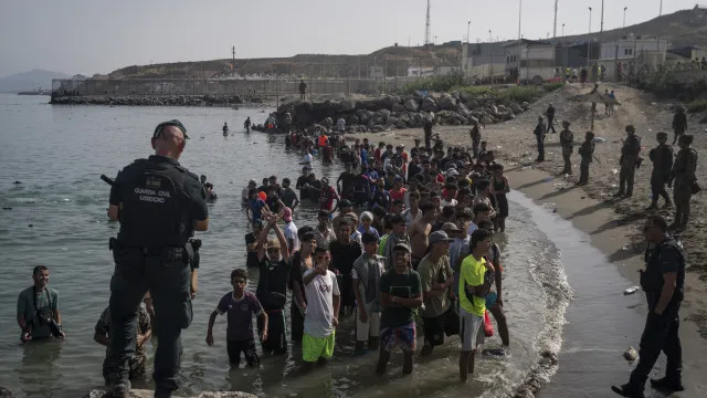 
                    Após 'crise migratória', políticos querem tirar de Marrocos sede da Copa
                