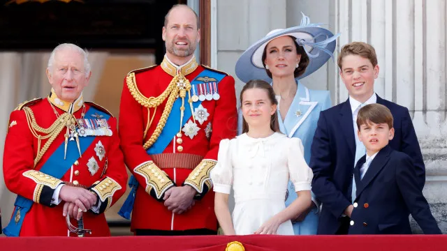 
                    Charles sugeriu mudar nome de Kate e deixou William furioso, diz livro
                