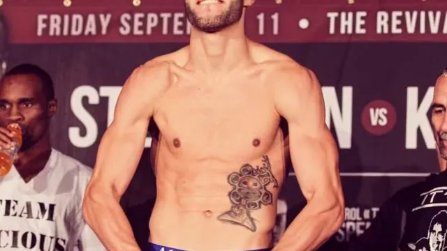 
                    Ex-boxeador morre aos 33 anos após passar 221 dias em coma
                