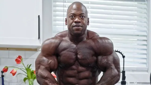 
                    Fisiculturista Dwayne Quamina morre aos 40 anos dias após competir
                