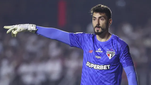 São Paulo tem confiança em Rafael após falha e não cogita mudança no gol