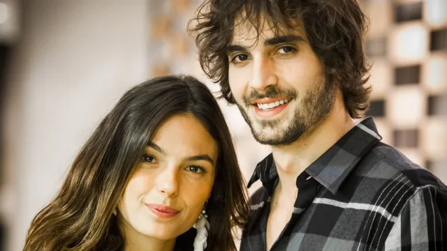 
                    Casais que não tinham química nenhuma na tela
                