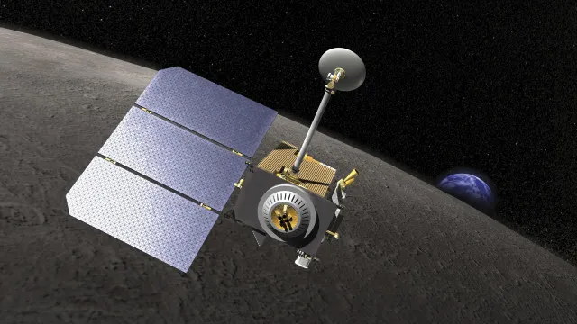 NASA revela cratera na Lua após impacto de foguete abandonado da SpaceX
