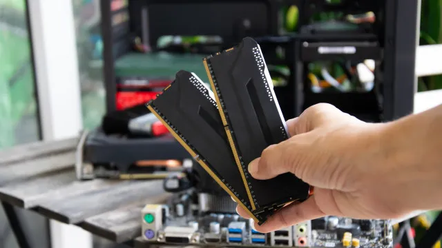 
                    Celulares, portáteis e consoles estão mais caros; veja o motivo!
                