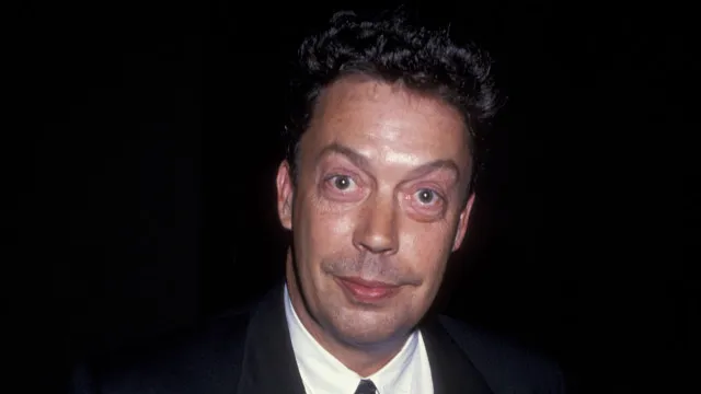 
                    Morre Tim Curry, astro de 'The Rocky Horror Picture Show' e 'It', aos 80 anos
                
