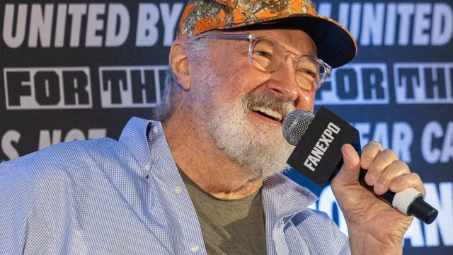 
                    Randy Quaid critica Anne Hathaway em sequência de 'Dias de Trovão'
                