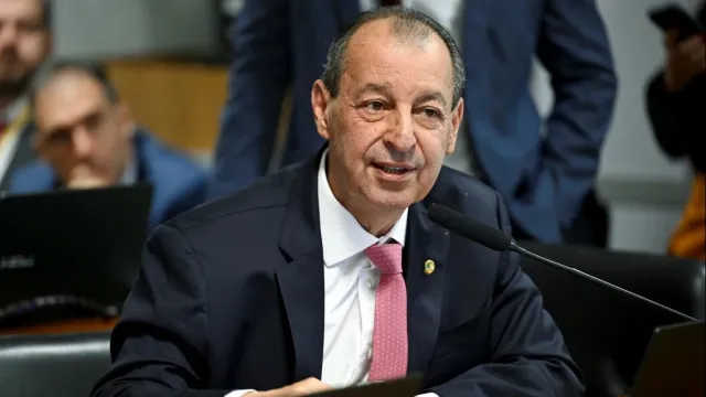 Comissão aprova fim da escala 6×1 e votação vai a último estágio, no plenário do Senado