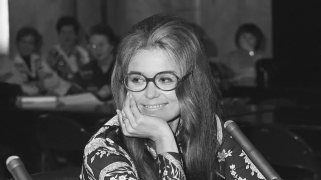 
                    Morreu Gloria Steinem, jornalista e ícone feminista, aos 92 anos
                