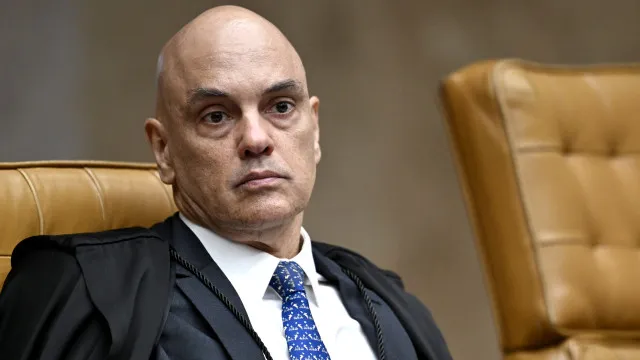 
                    Ala pró-Mendonça vê tentativa de Moraes de contaminar todo o STF para se blindar
                