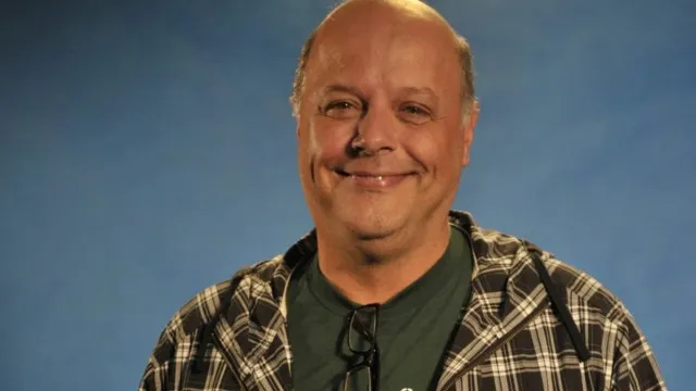 
                    Morre Roney Facchini, ator de 'Rá-Tim-Bum' e 'Malhação', aos 73 anos
                