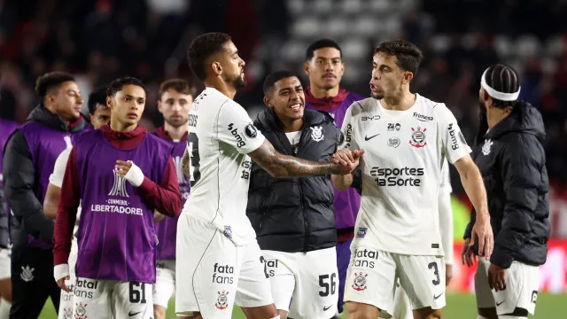 
                    Corinthians se complica, e Flamengo tem 66,2% de chance de título no Brasileiro
                