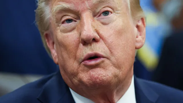 
                    Trump anuncia acordo com a Dinamarca sobre 