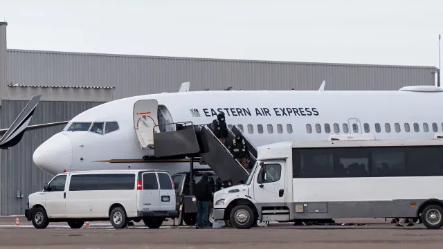 
                    Acordos secretos: EUA pagaram milhões a países para receber deportados
                