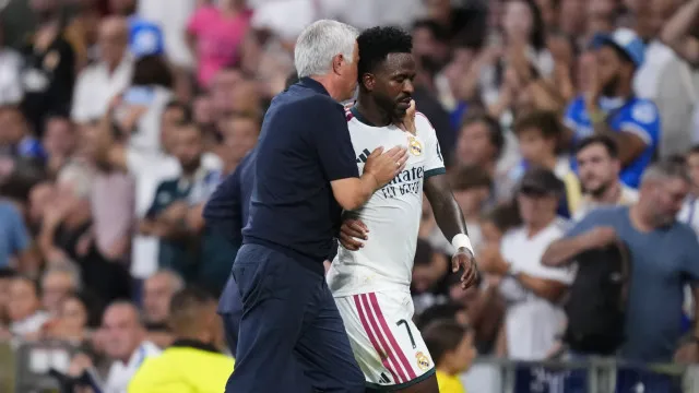
                    Vini Jr. é criticado no Real e ex-goleiro alerta sobre Mourinho
                