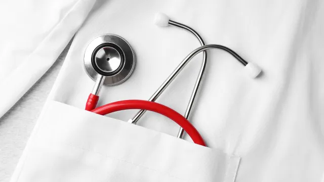
                    Oncologistas revelam os sintomas de câncer mais ignorados pelas pessoas
                