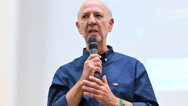 
                    TSE mantém rejeição de candidatura de José Arruda ao governo do DF
                