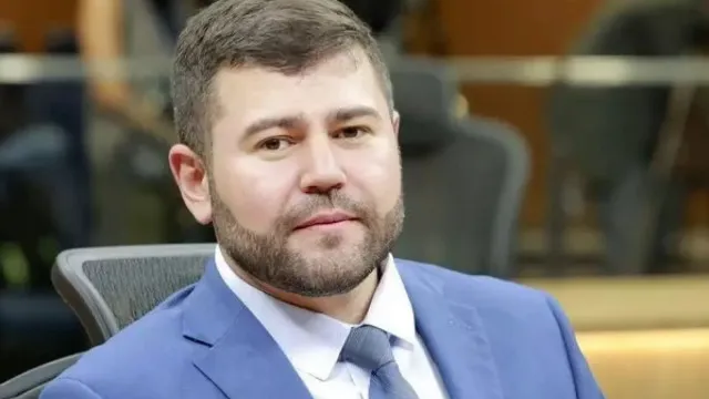 
                    Deputado Amilton Filho morre em acidente de carro na BR-050
                