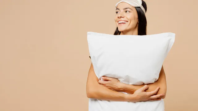
                    Acorda às 3h da manhã? Estes alimentos podem ajudar a dormir melhor
                