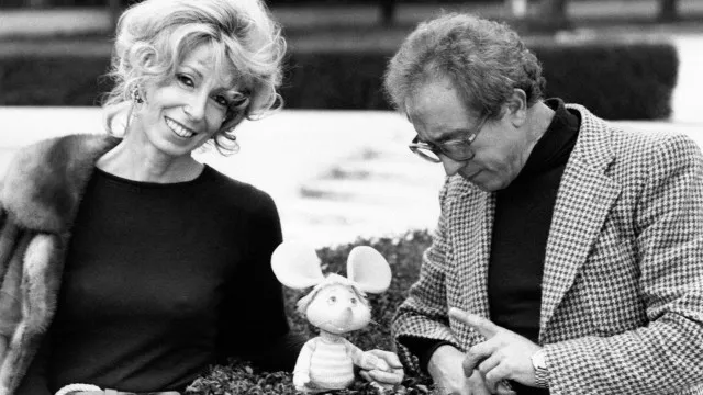 
                    Morre aos 100 anos Peppino Mazzullo, voz de Topo Gigio por décadas
                