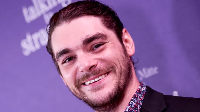 
                    Morre RJ Mitte, ator de 'Breaking Bad', aos 34 anos
                