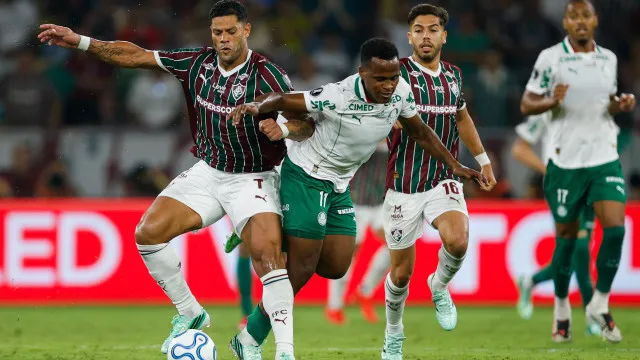 Arias celebra vitória e minimiza vaias da torcida do Fluminense: 'As pessoas têm amnésia'