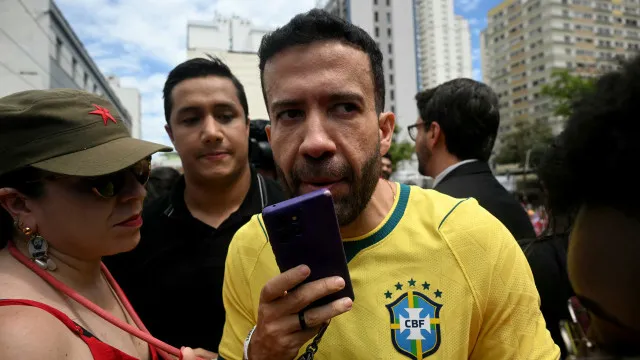 
                    Janones promete 'maior live do mundo' após debate da Globo
                