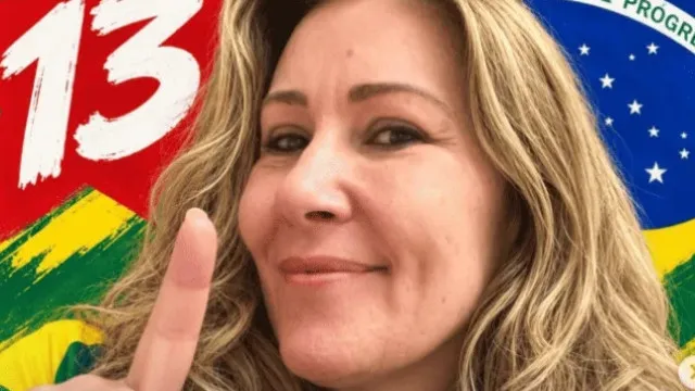 
                    Irmã de Carla Zambelli surpreende ao anunciar voto em Lula 
                