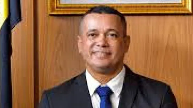 
                    Secretário pede prisão de petistas e acaba afastado no Maranhão; veja
                