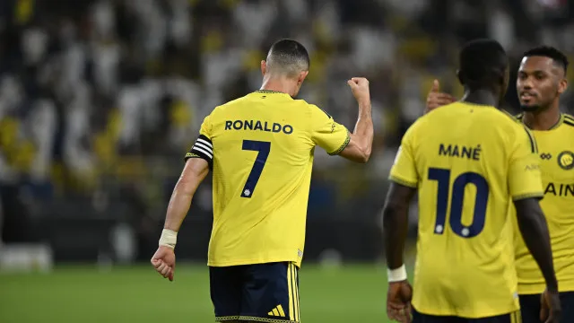 
                    Cristiano Ronaldo em nova polêmica; marcou mesmo o 982º gol?
                