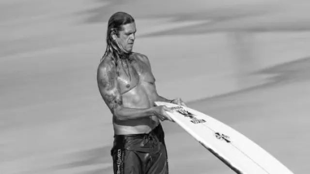 Ícone do surfe brasileiro Dadá Figueiredo morre aos 61 anos