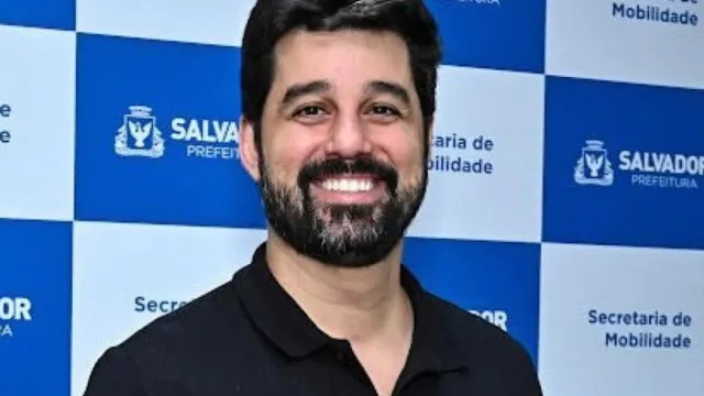 
                    TRE manda prender secretário de Salvador por ônibus retidos na eleição
                