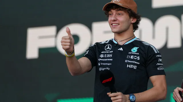 
                    Kimi Antonelli vence GP dos EUA, mas não consegue título antecipado da F1
                