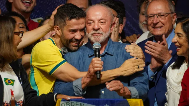 
                    A surpreendente vida e carreira política de Luiz Inácio Lula da Silva
                