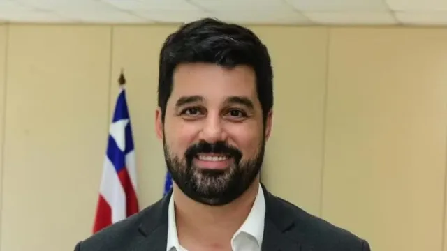
                    Justiça revoga pedido de prisão de secretário municipal de Salvador
                