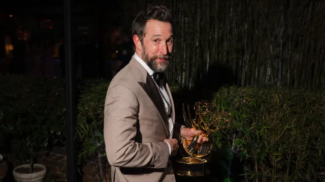 
                    Noah Wyle, de 'The Pitt', é eleito o homem mais sexy do mundo em 2026
                