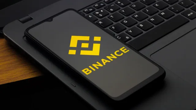 
                    Binance sofre ataque hacker de US$ 6,3 bilhões; veja o que se sabe 
                