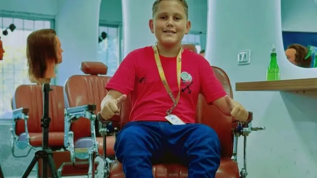 
                    Barbeiro Mirim é morto a tiros aos 14 anos com amigo em Pernambuco
                