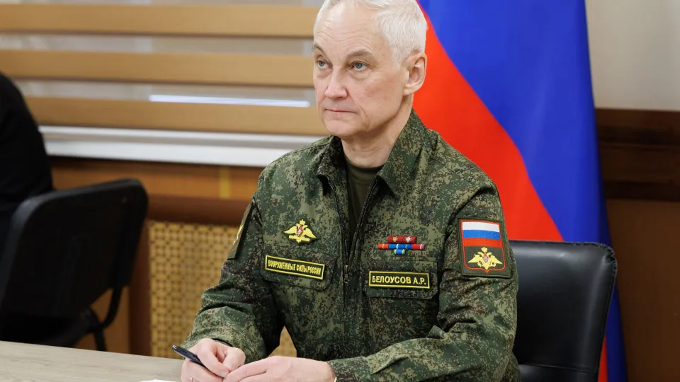 Rússia confirma uso de míssil com capacidade nuclear para atacar Ucrânia Rússia confirma uso de míssil com capacidade nuclear para atacar Ucrânia