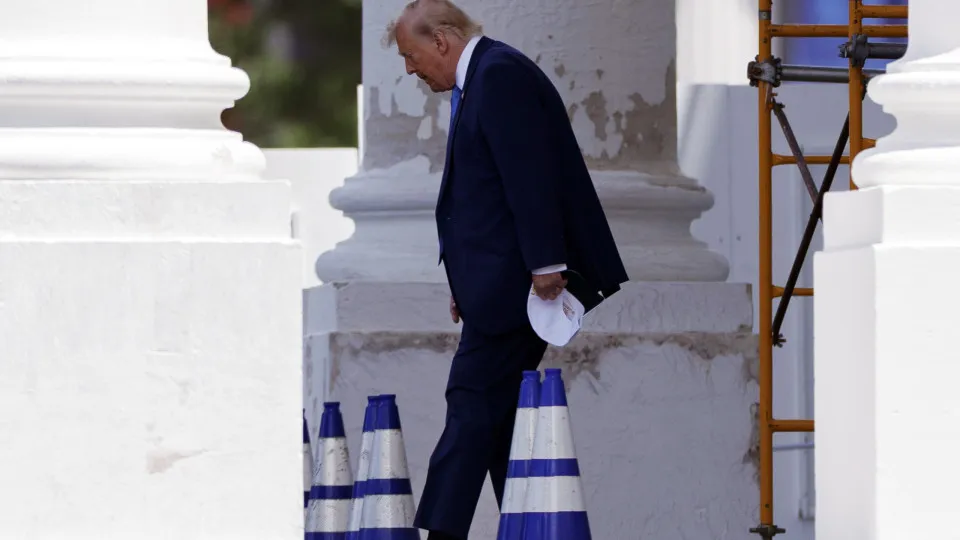 Trump ameaça atacar “com mais força” se Irã não travar aliados no Líbano